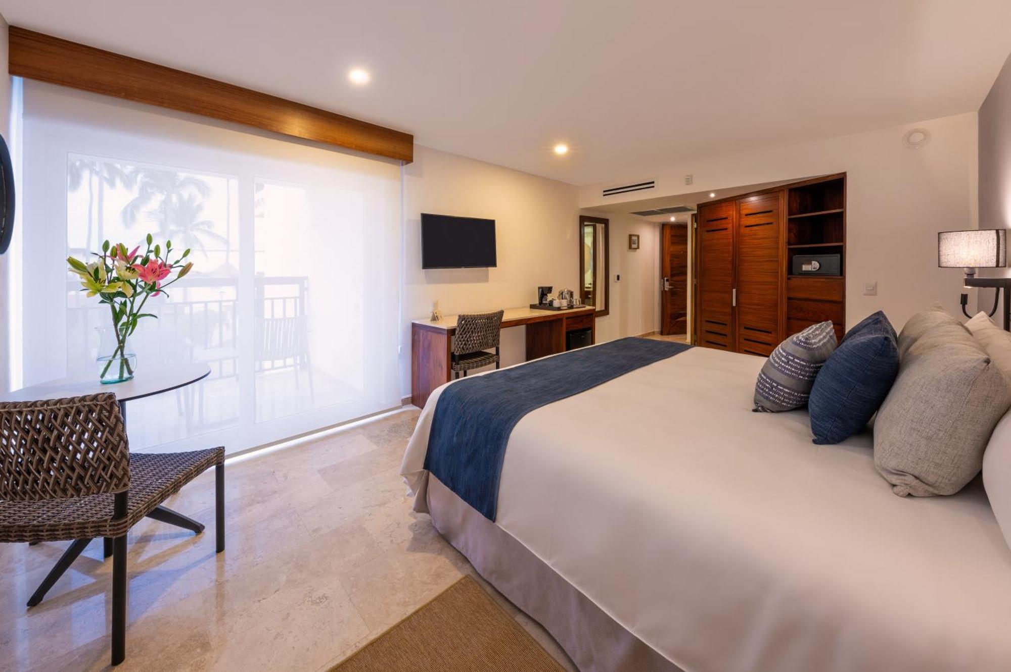 Deluxe King Room,1611066996:JPEG